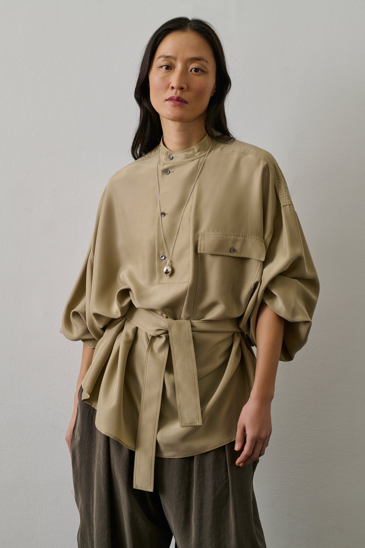 Glasgow shirt - Beige - Silk - Women vue 1